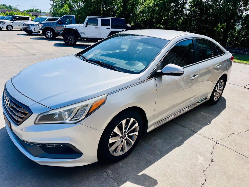 2015 Hyundai Sonata Image 6