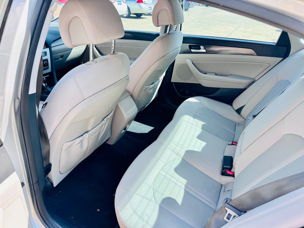 2015 Hyundai Sonata Image 8