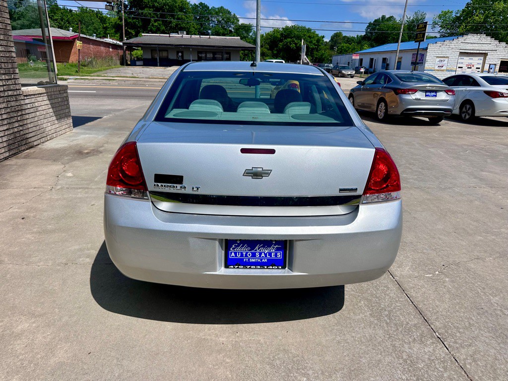 2010 Chevrolet Impala Image 4