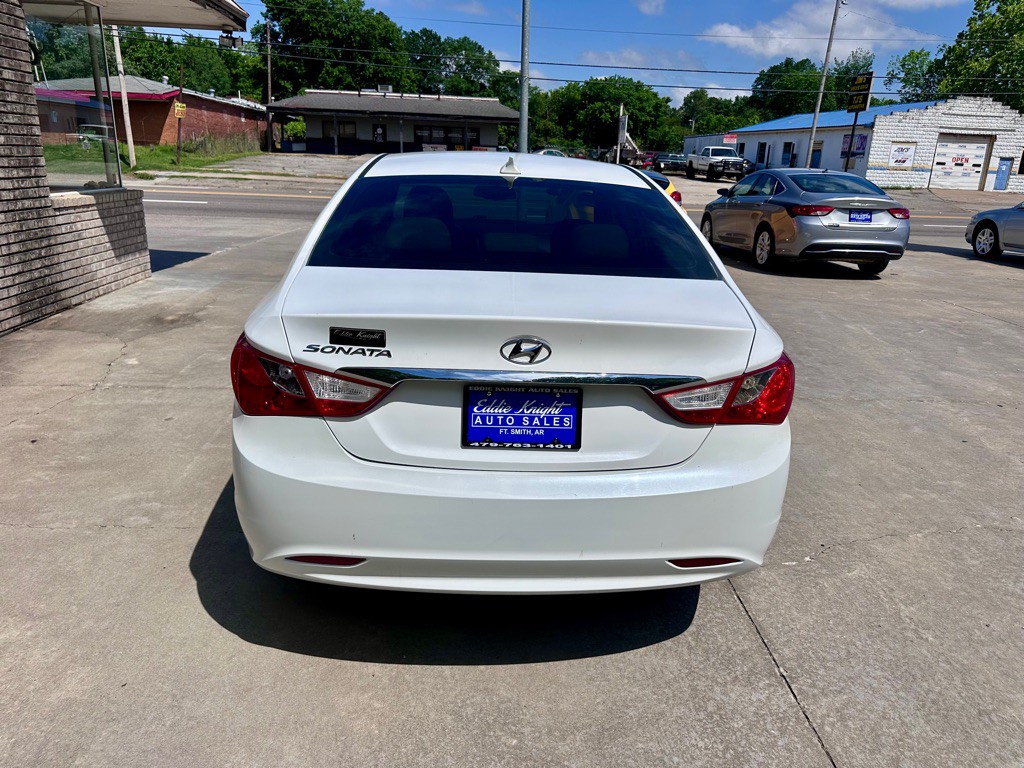 2012 Hyundai Sonata Image 4