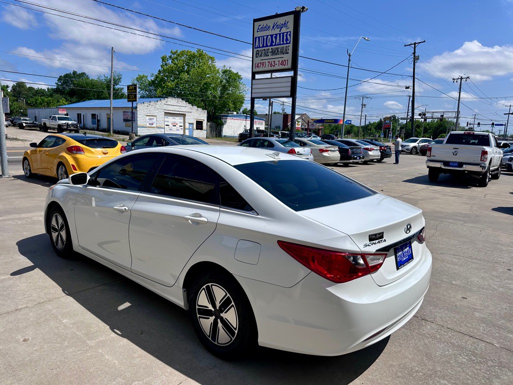 2012 Hyundai Sonata Image 5
