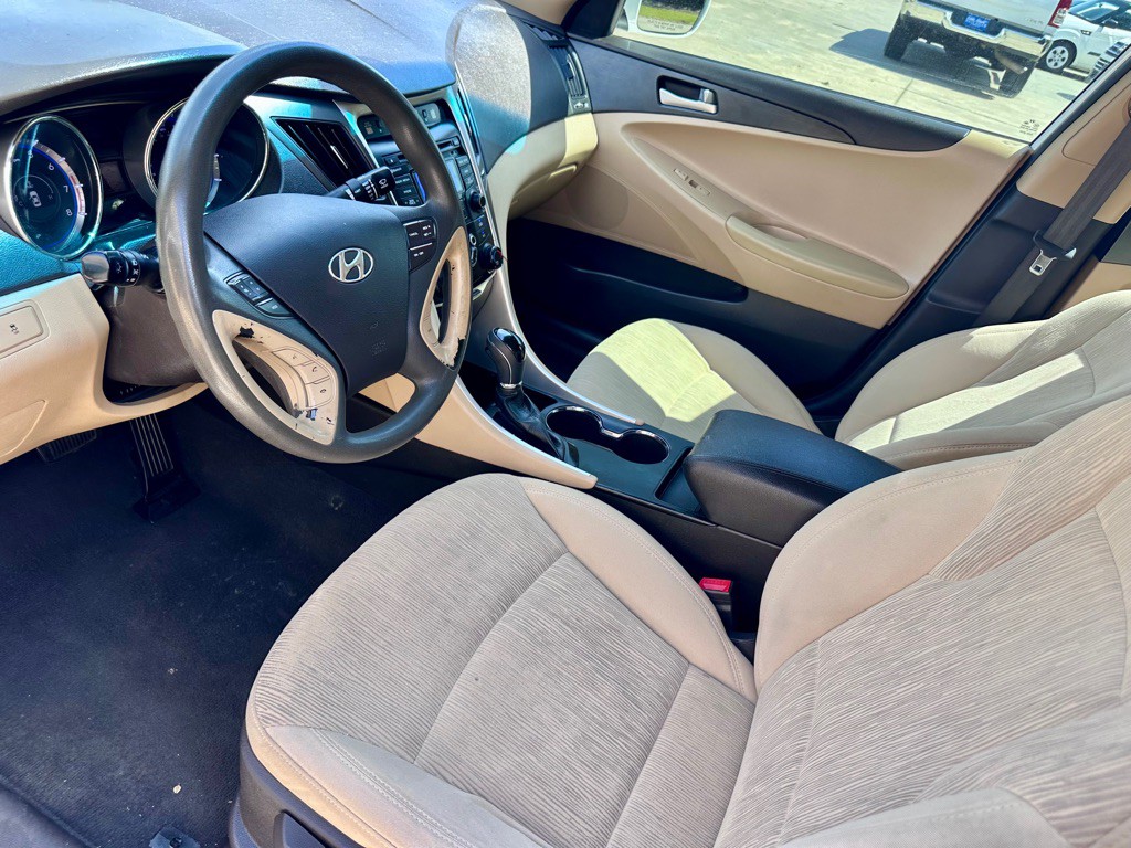 2012 Hyundai Sonata Image 6