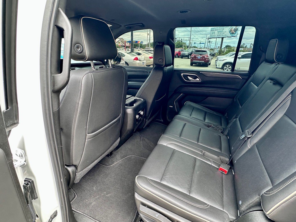 2021 GMC Yukon Image 9