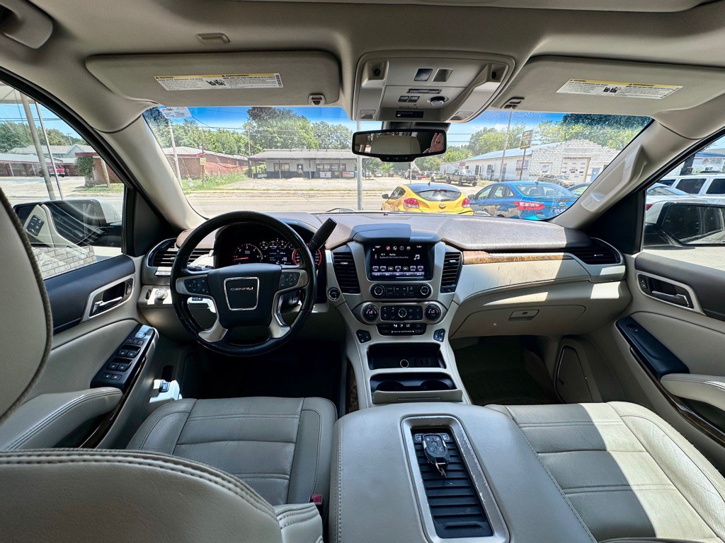 2016 GMC Yukon Image 9