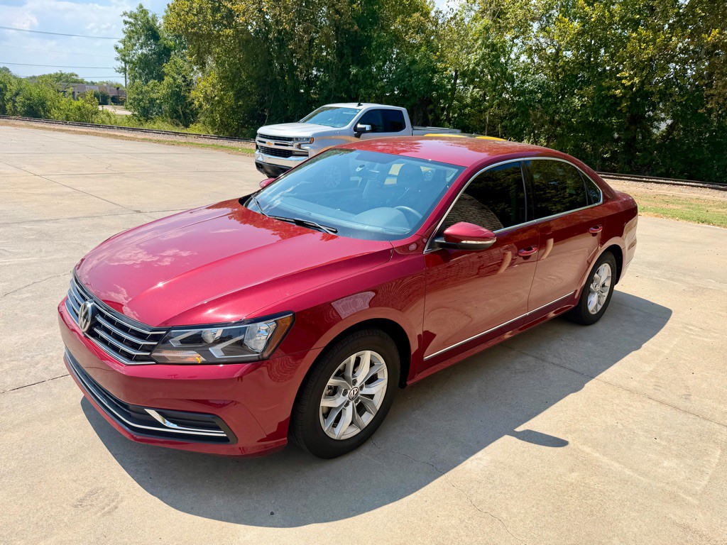 2017 Volkswagen Passat Image 7