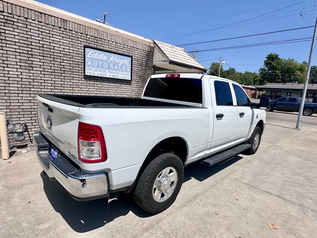 2024 RAM 3500 Image 3