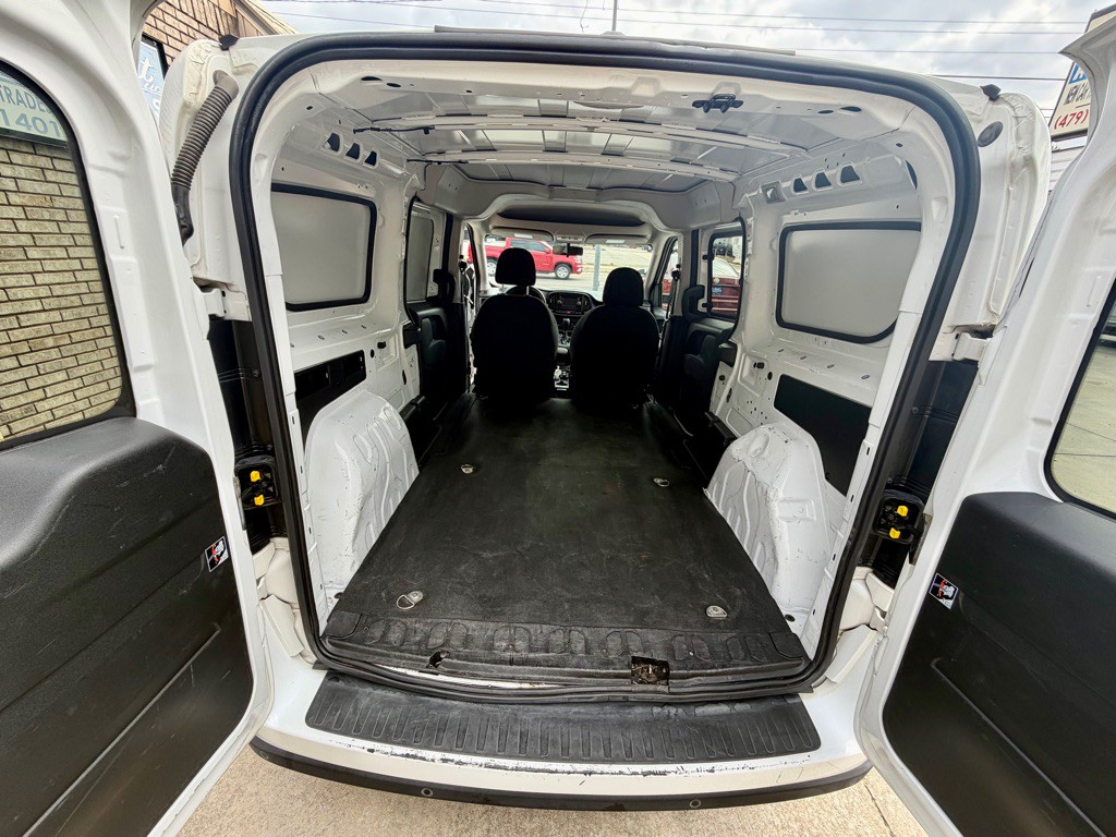2017 RAM Promaster Image 9