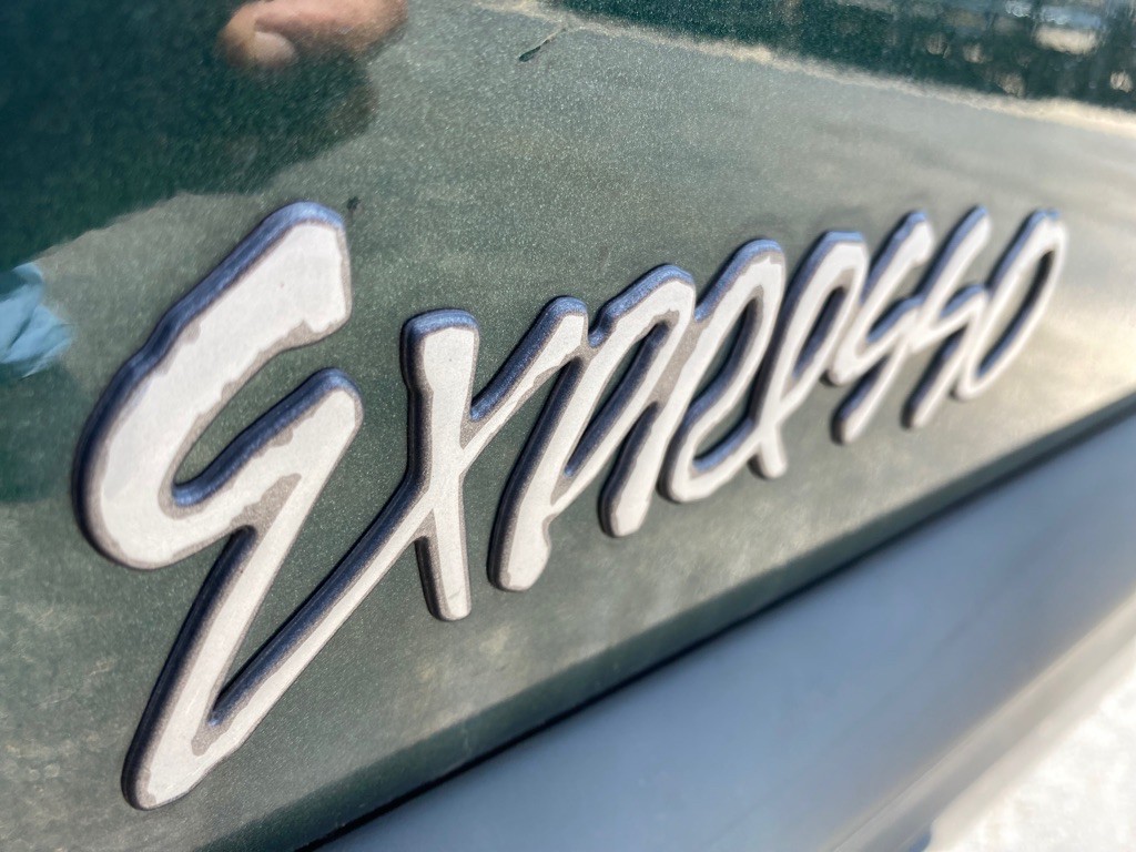 1999 Plymouth Grand Voyager Image 24