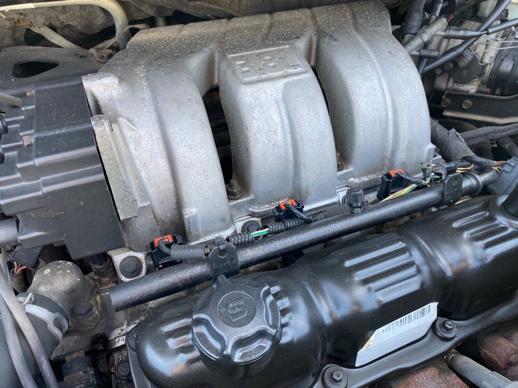 1999 Plymouth Grand Voyager Image 30