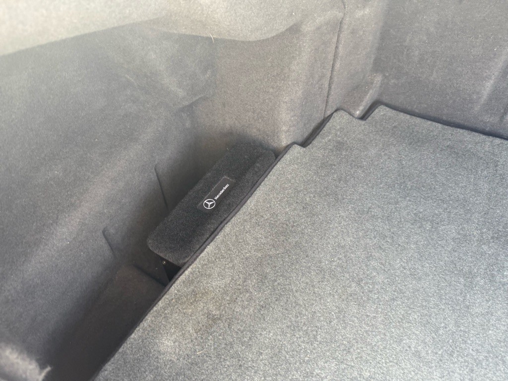 1999 Mercedes-Benz E-Class Image 7
