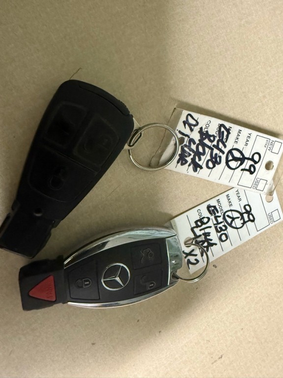 1999 Mercedes-Benz E-Class Image 15