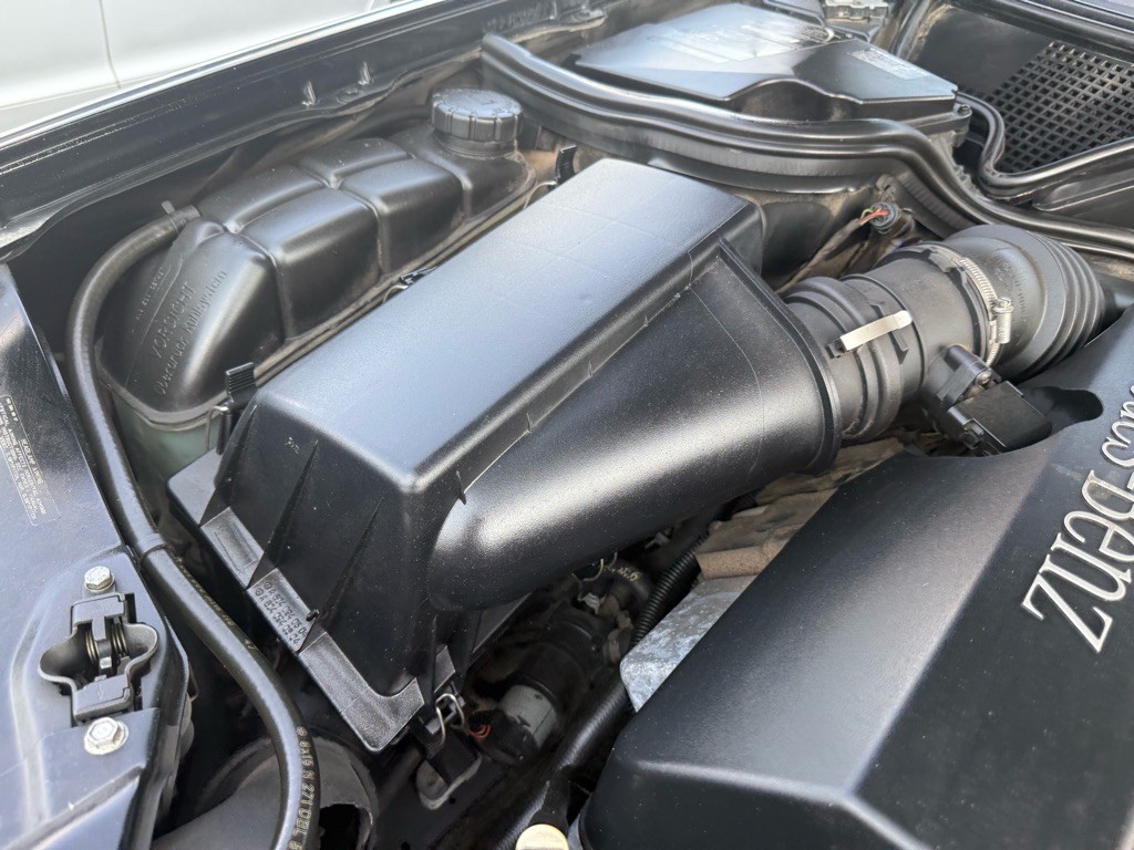 1999 Mercedes-Benz E-Class Image 18