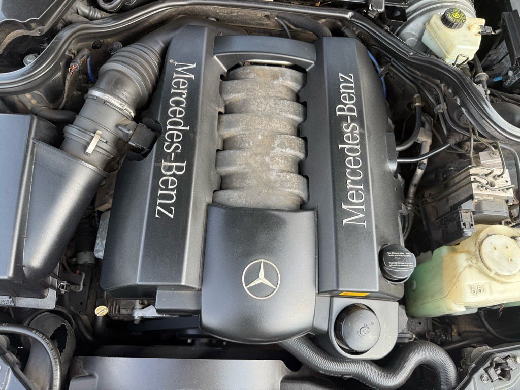1999 Mercedes-Benz E-Class Image 21