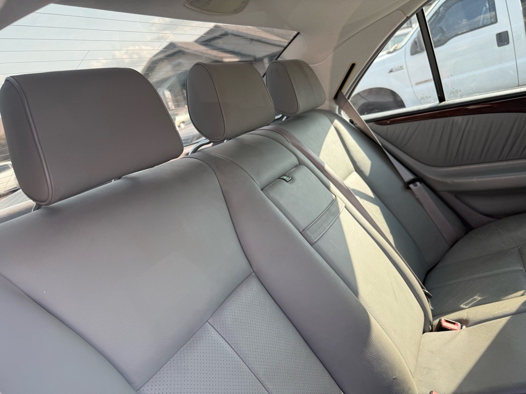 1999 Mercedes-Benz E-Class Image 38