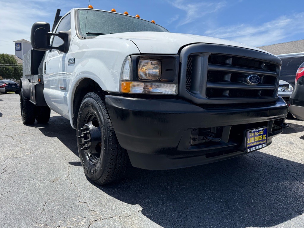 2004 Ford F-350 Image 5
