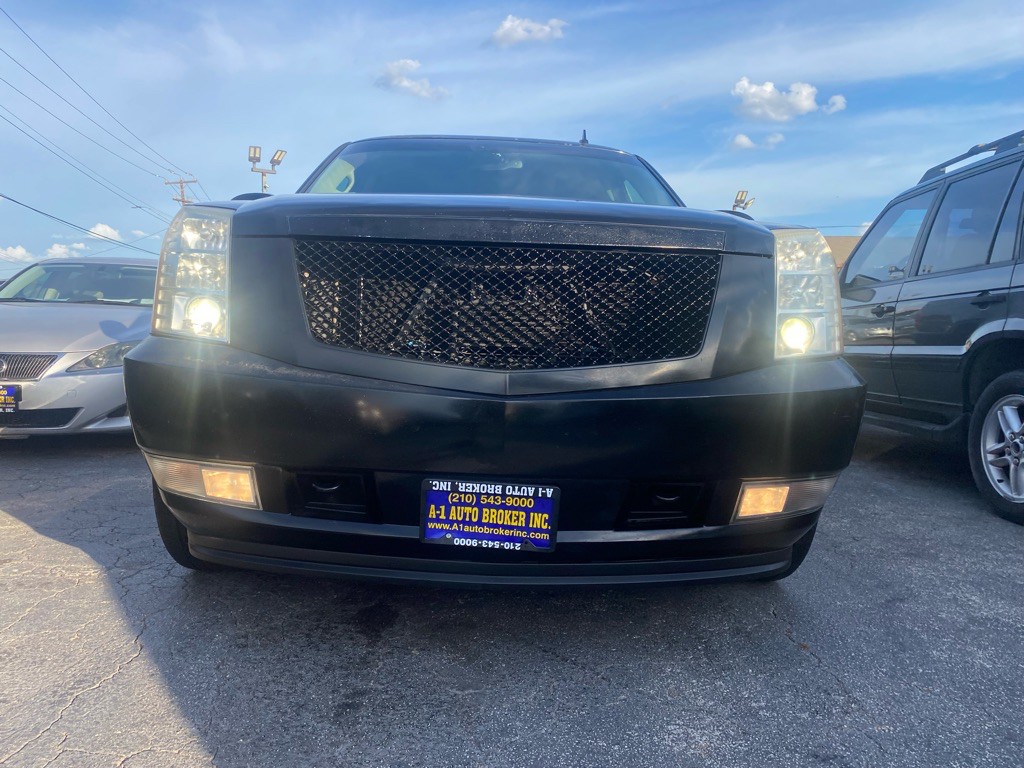 2007 Cadillac Escalade Image 6