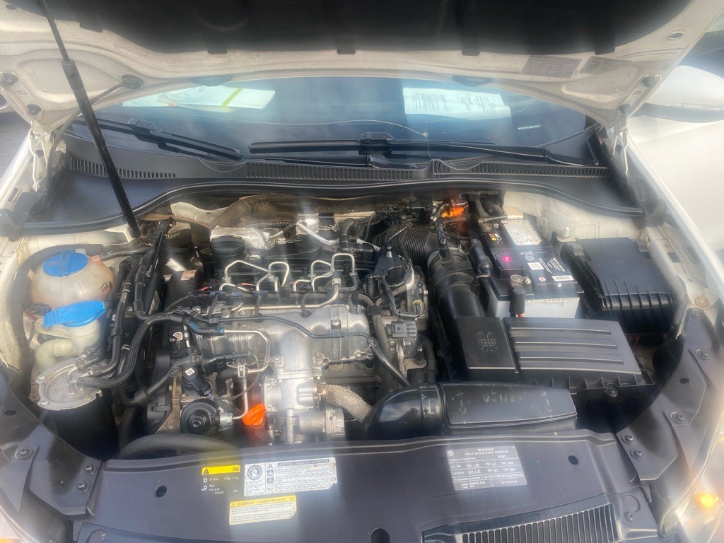 2011 Volkswagen Golf Image 30