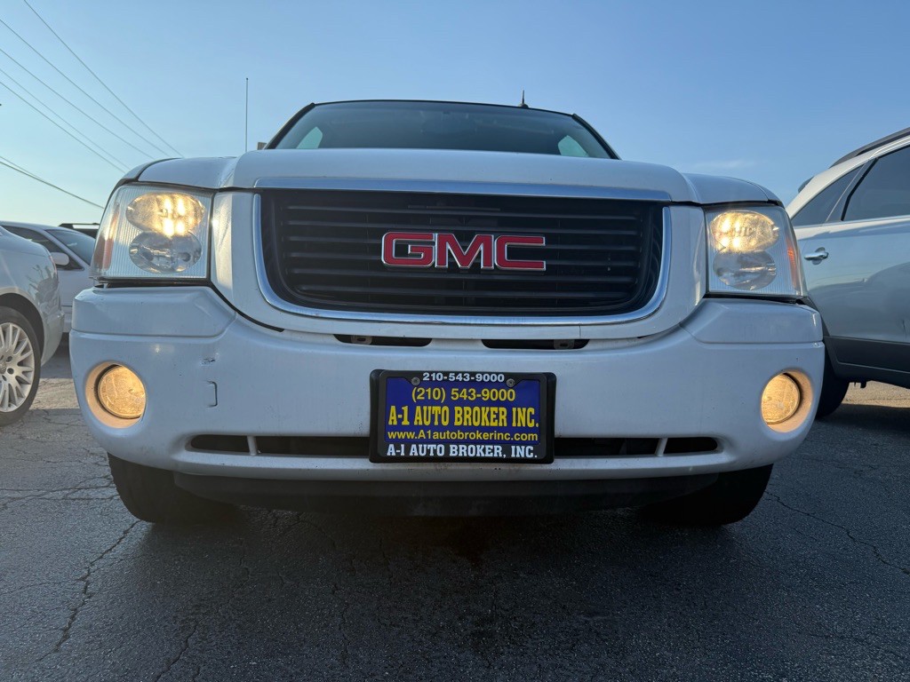 2004 GMC Envoy Image 6