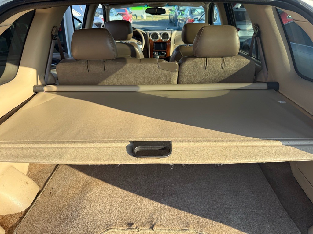 2004 GMC Envoy Image 19