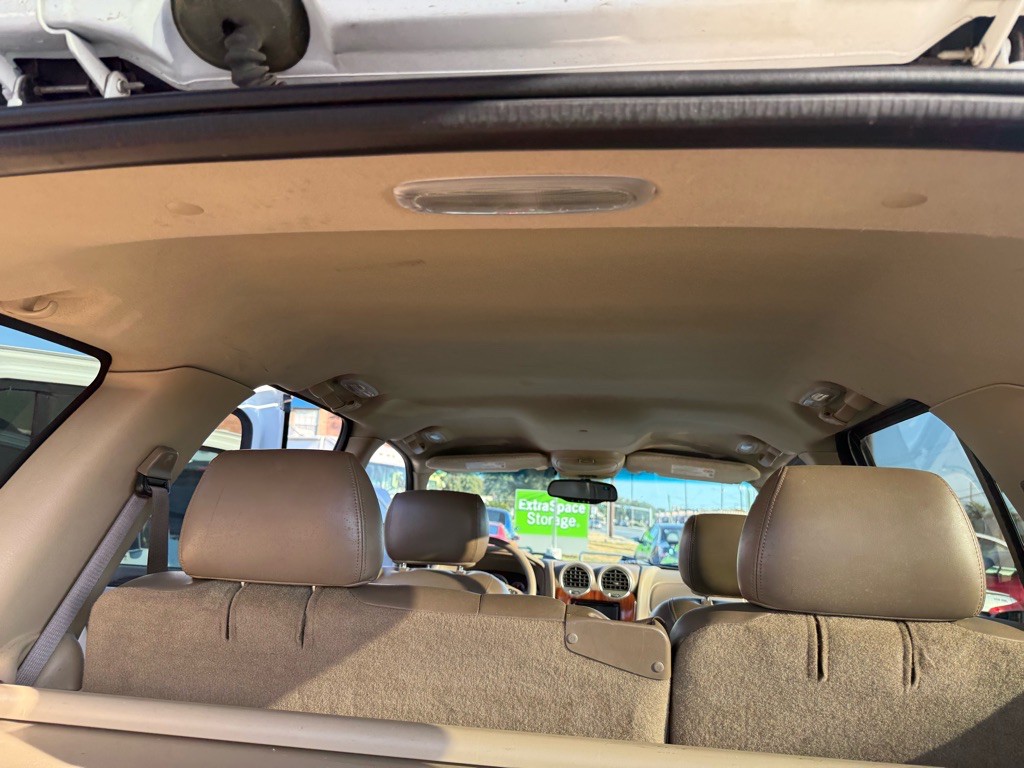 2004 GMC Envoy Image 20