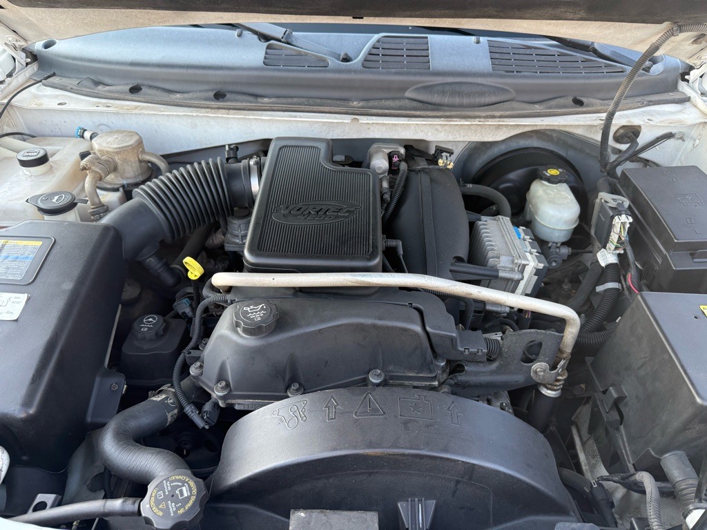 2004 GMC Envoy Image 31