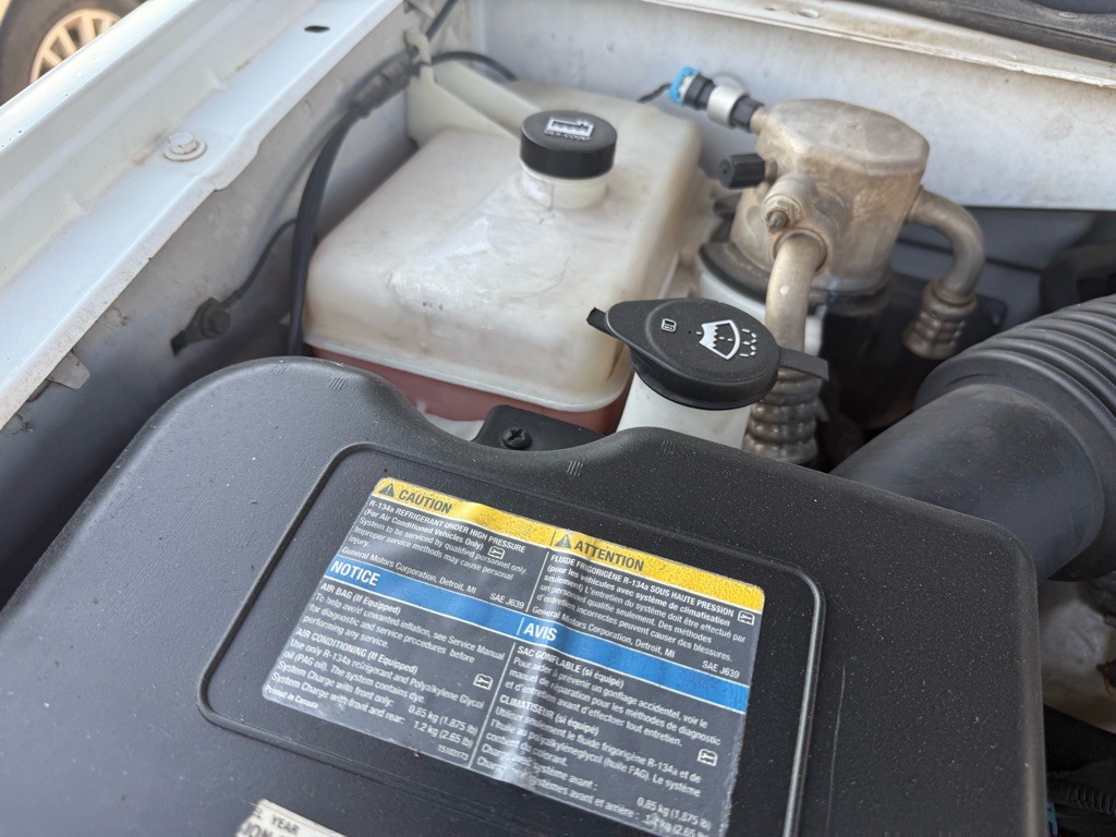 2004 GMC Envoy Image 33