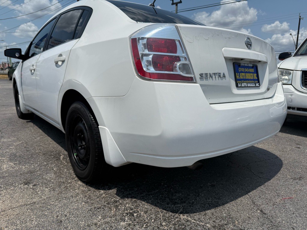 2008 Nissan Sentra Image 2