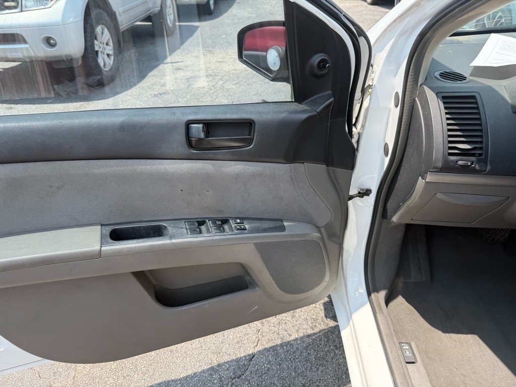 2008 Nissan Sentra Image 9