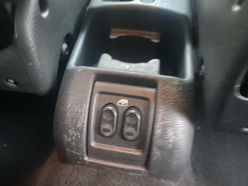 2003 Chrysler PT Cruiser Image 9