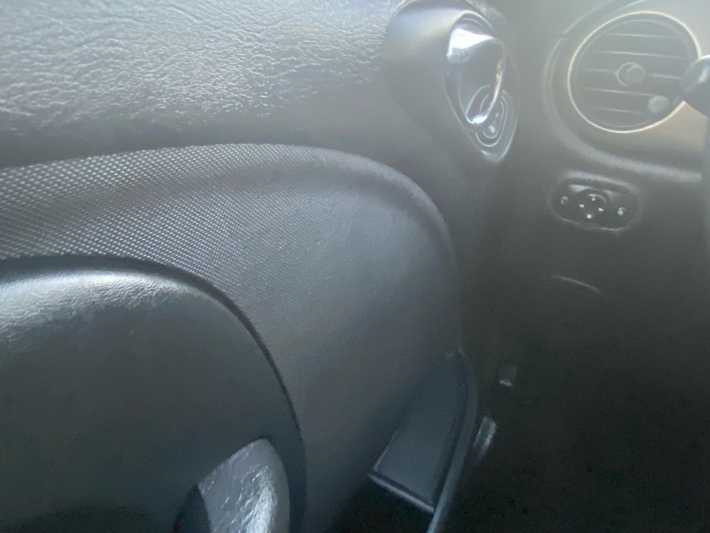 2003 Chrysler PT Cruiser Image 19