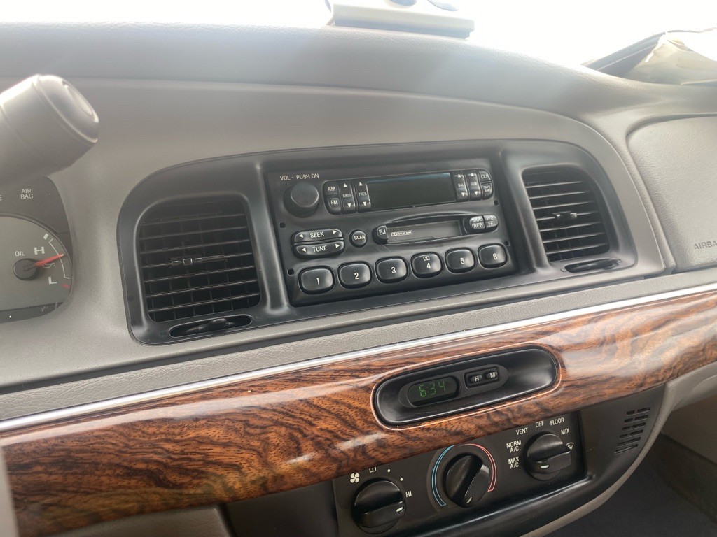 1999 Mercury Grand Marquis Image 20