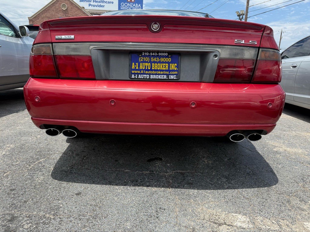 2004 Cadillac Seville Image 3