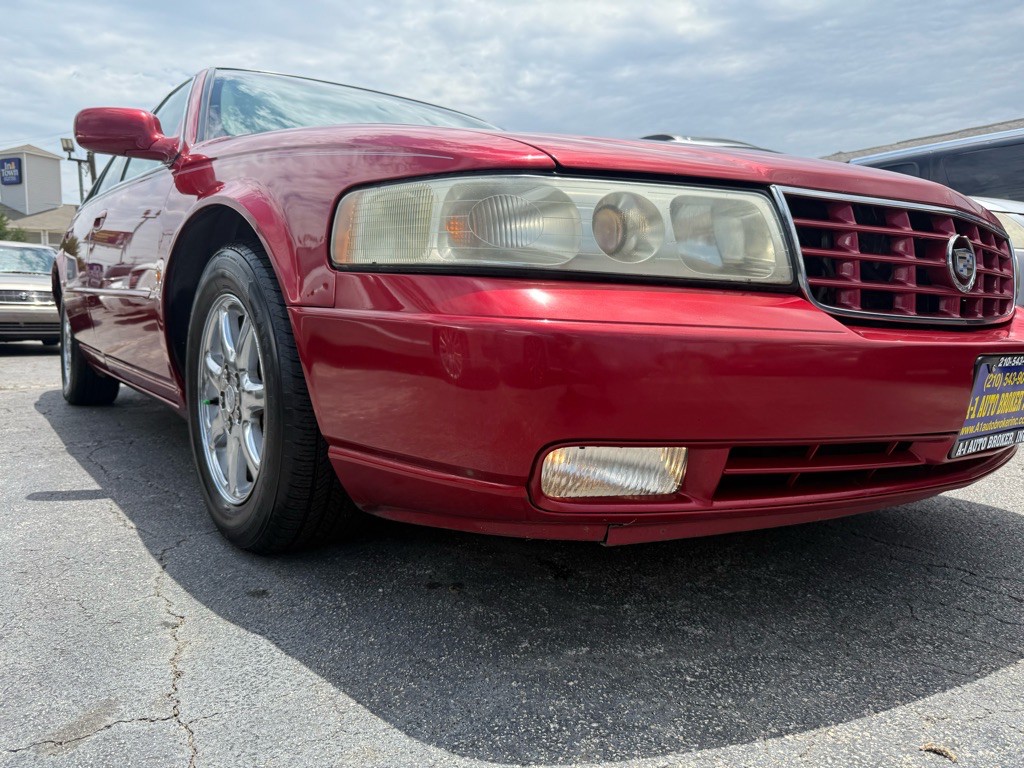 2004 Cadillac Seville Image 5