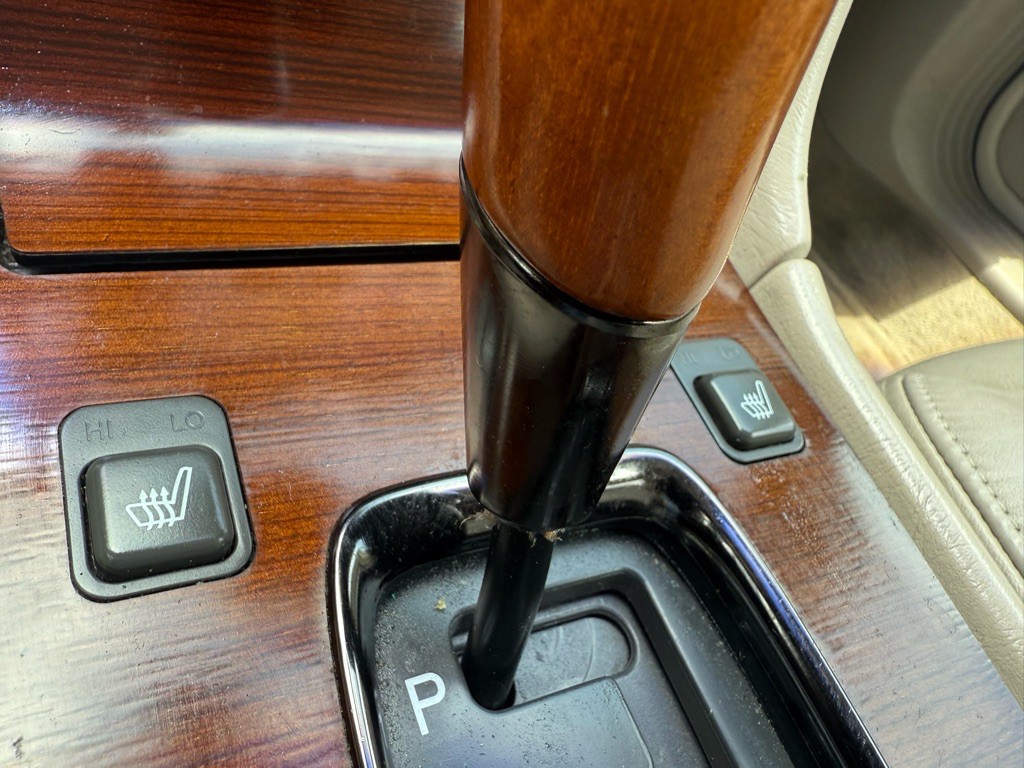 2004 Cadillac Seville Image 23