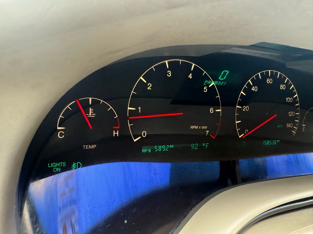 2004 Cadillac Seville Image 26