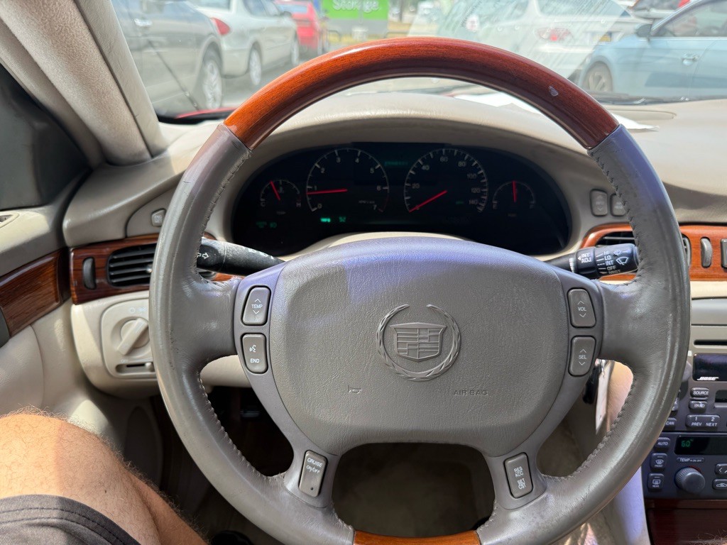 2004 Cadillac Seville Image 29