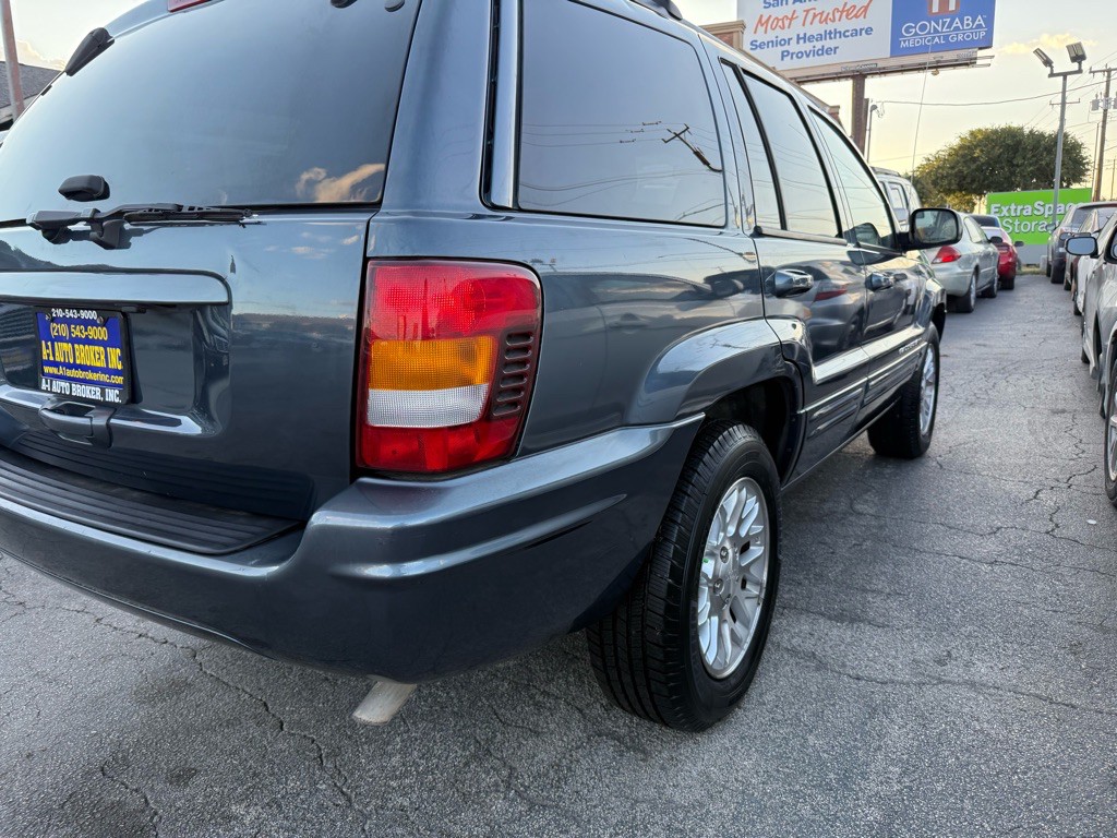 2002 Jeep Grand Cherokee Image 4