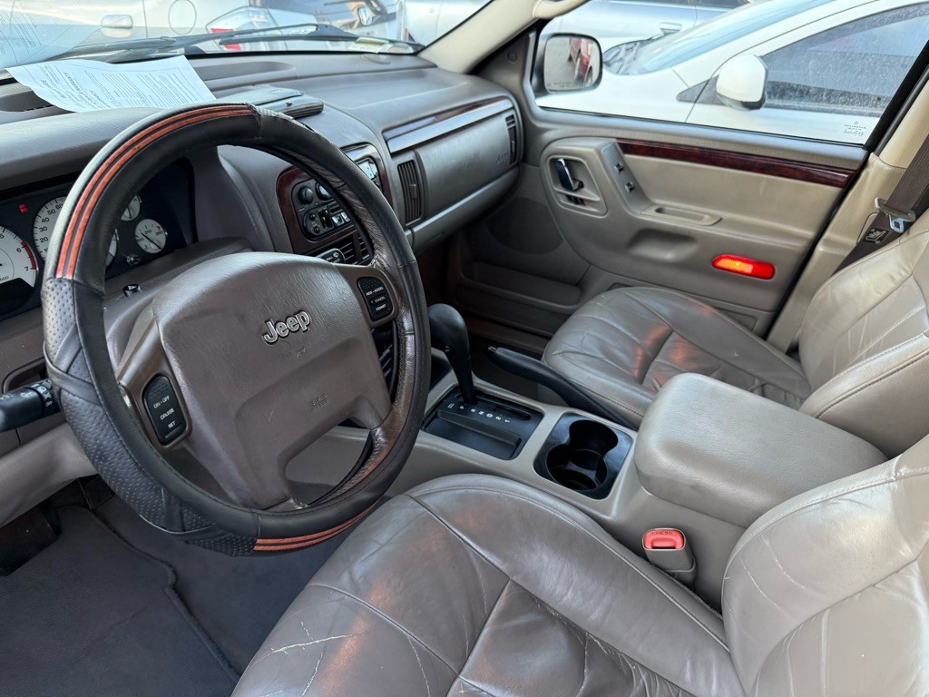 2002 Jeep Grand Cherokee Image 9