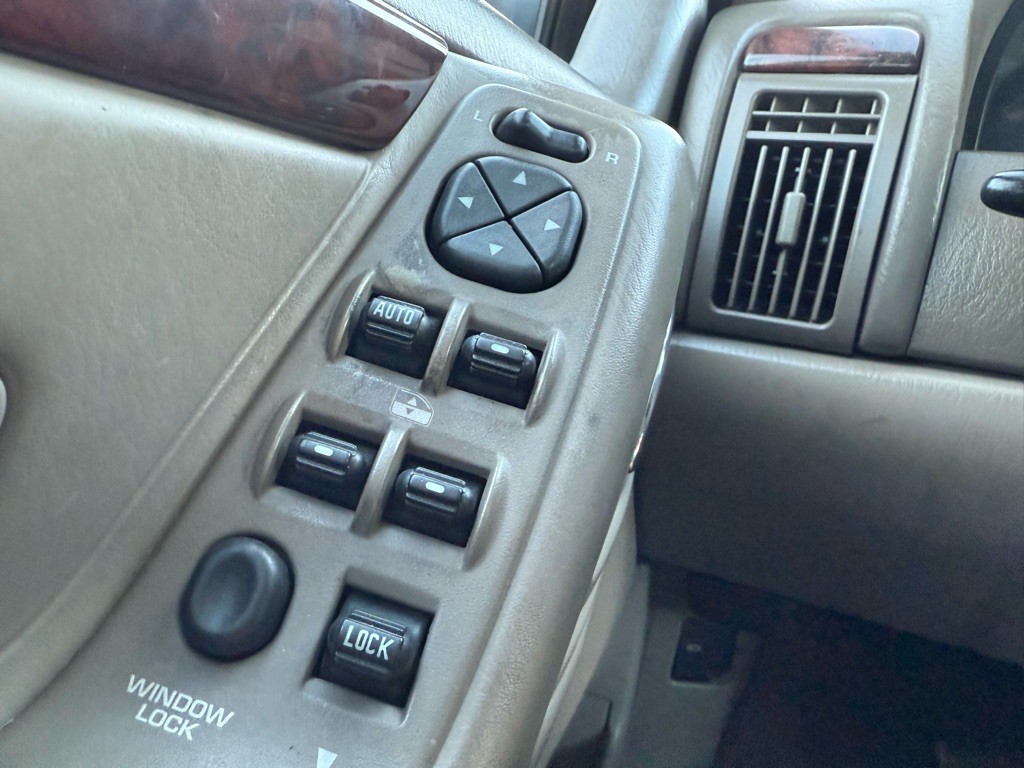 2002 Jeep Grand Cherokee Image 26