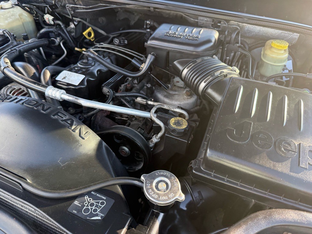 2002 Jeep Grand Cherokee Image 33