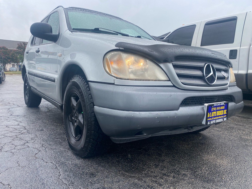 1999 Mercedes-Benz M-Class Image 5
