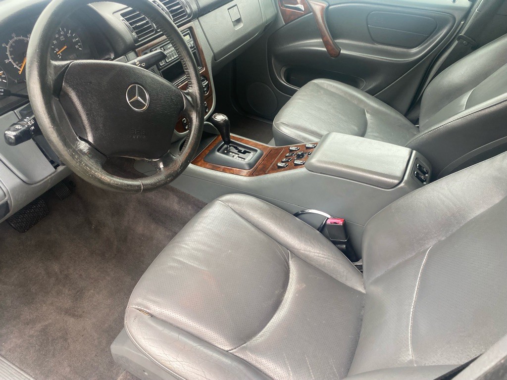 1999 Mercedes-Benz M-Class Image 8