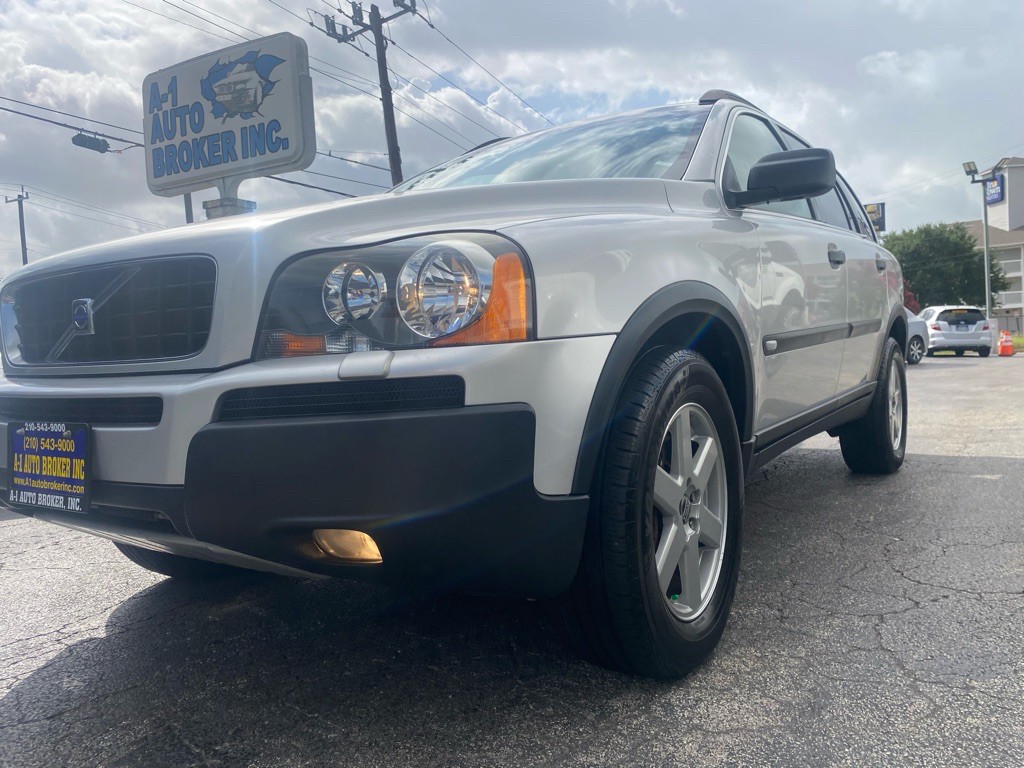 2006 Volvo XC90 Image 1