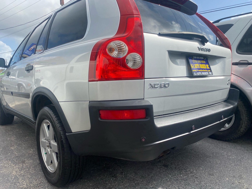 2006 Volvo XC90 Image 2