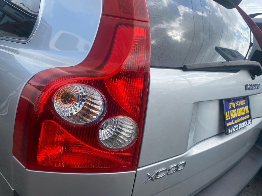 2006 Volvo XC90 Image 29