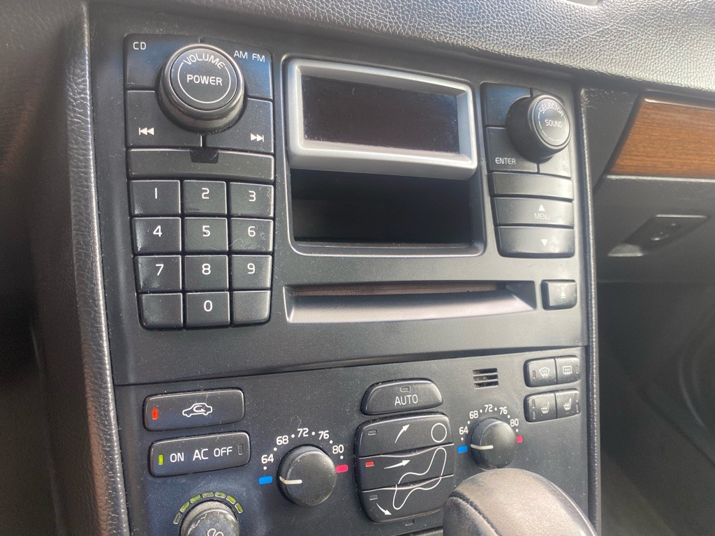 2006 Volvo XC90 Image 35