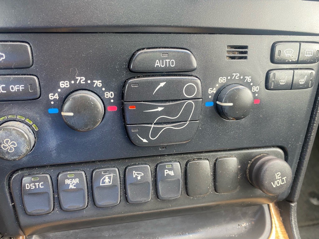 2006 Volvo XC90 Image 50