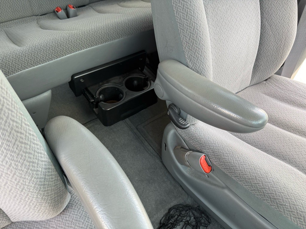 2007 Dodge Ram Van Image 16