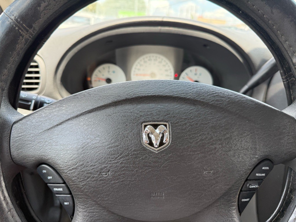2007 Dodge Ram Van Image 20