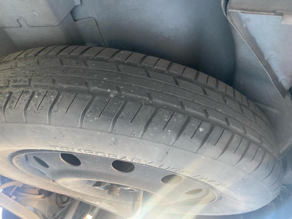 2010 Ford Escape Image 36